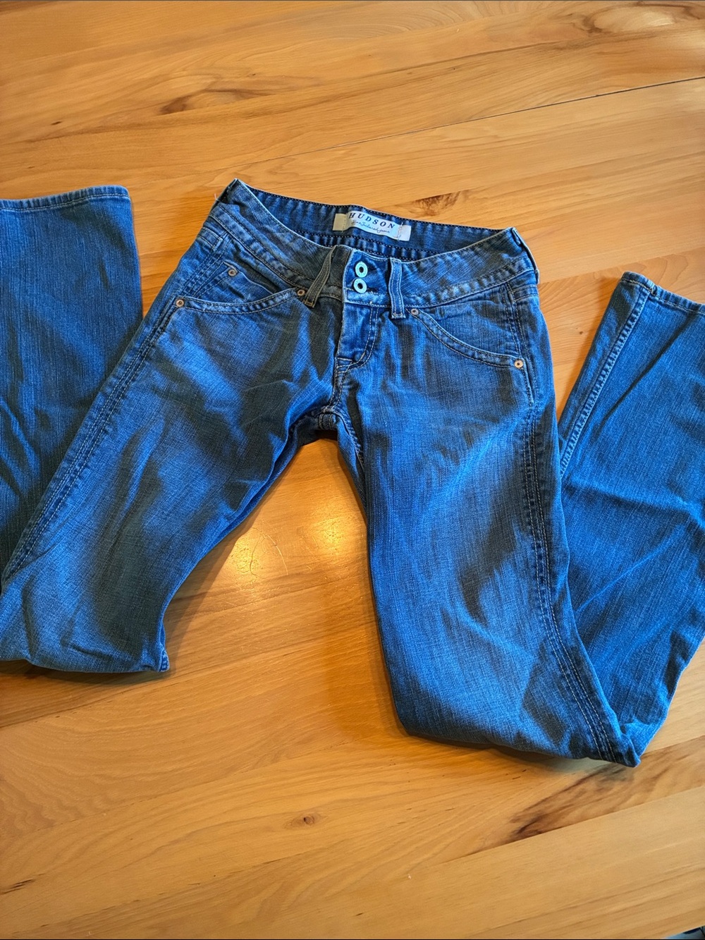 Hudson 2000’s size 25 low rise flare jeans - Picture 4 of 4